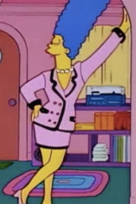 chanel marge simpson gif|Homer Marge GIF .